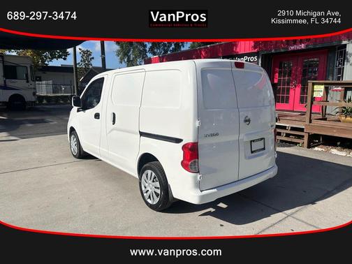2018 Nissan NV200 SV