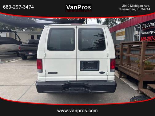 2004 Ford E250 Base