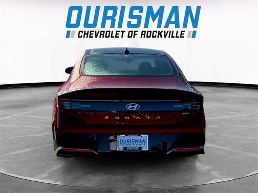 2024 Hyundai SONATA Hybrid Limited