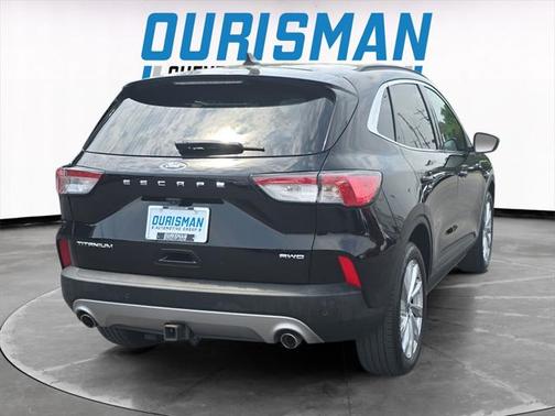 2022 Ford Escape Titanium