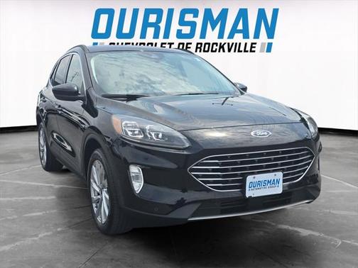 2022 Ford Escape Titanium