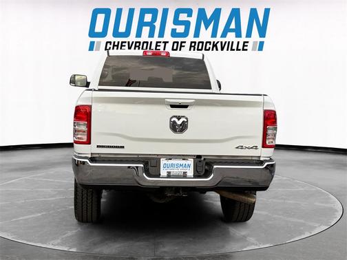 2022 RAM 2500 Big Horn Crew Cab 4x4 8' Box
