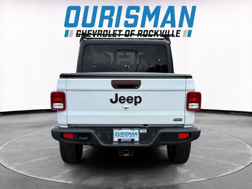 2022 Jeep Gladiator Overland