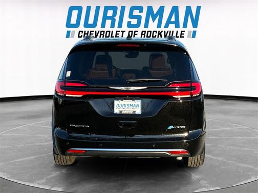 2025 Chrysler Pacifica L