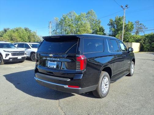 2025 Chevrolet Suburban LS