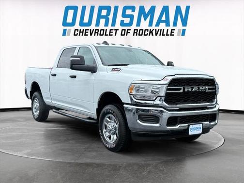 2024 RAM 2500 Tradesman Crew Cab 4x4 6'4' Box