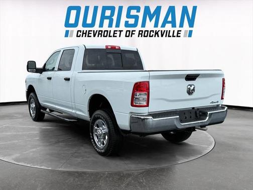 2024 RAM 2500 Tradesman Crew Cab 4x4 6'4' Box