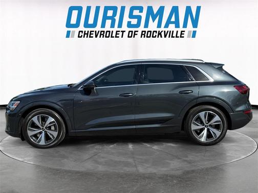 2024 Audi Q8 e-tron Premium