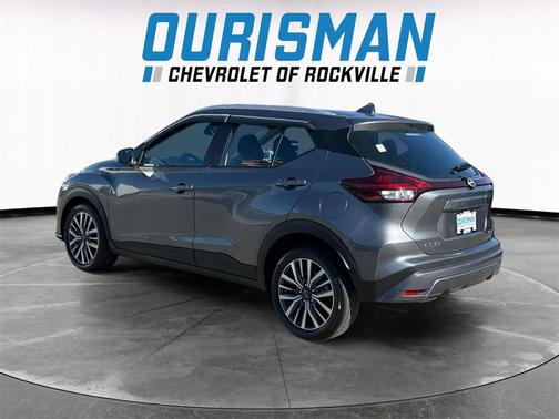 2022 Nissan Kicks SV