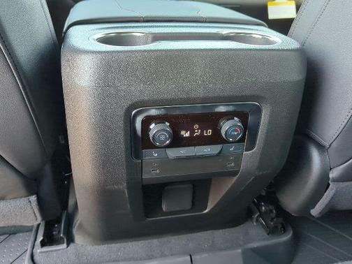2026 Chevrolet Tahoe 4WD RST