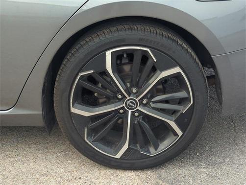 2023 Nissan Altima SR FWD