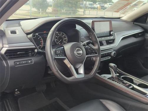 2023 Nissan Altima SR FWD
