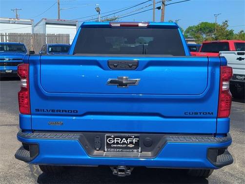 2025 Chevrolet Silverado 1500 Custom