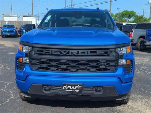 2025 Chevrolet Silverado 1500 Custom