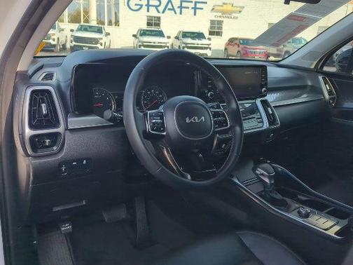 2023 Kia Sorento S