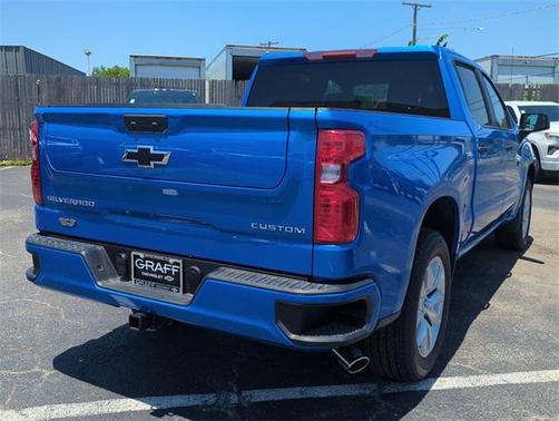 2025 Chevrolet Silverado 1500 Custom