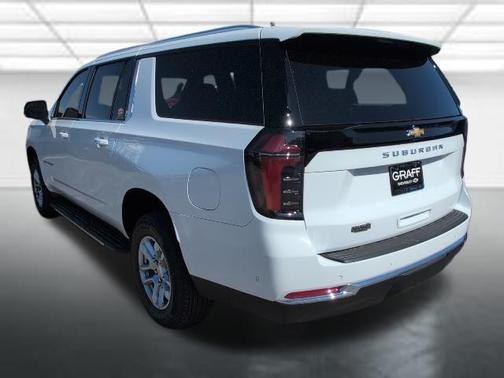2026 Chevrolet Suburban LS