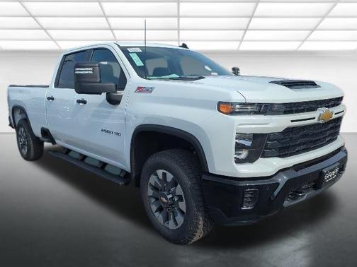 2026 Chevrolet Silverado 2500 Custom