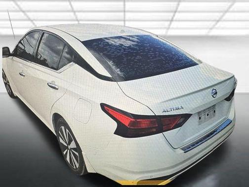 2022 Nissan Altima 2.5 SL
