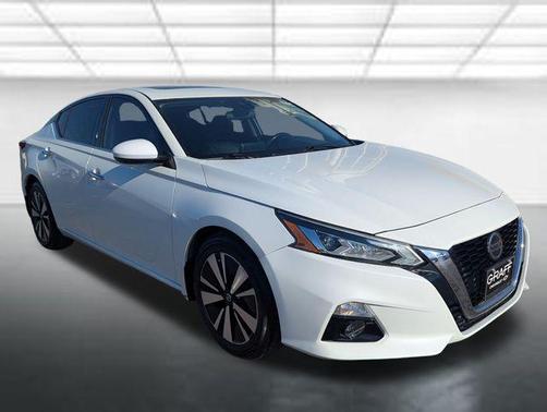 2022 Nissan Altima 2.5 SL