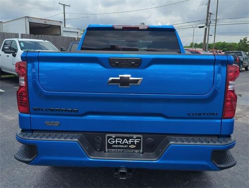 2025 Chevrolet Silverado 1500 Custom