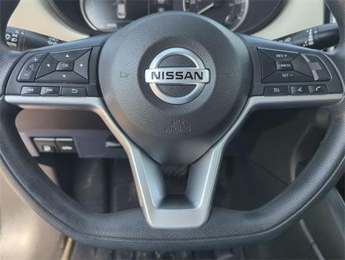2022 Nissan Versa 1.6 SV