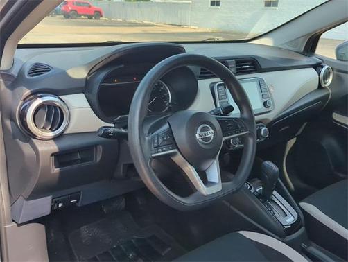 2022 Nissan Versa 1.6 SV