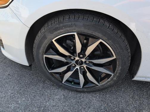 2023 Chevrolet Malibu FWD RS