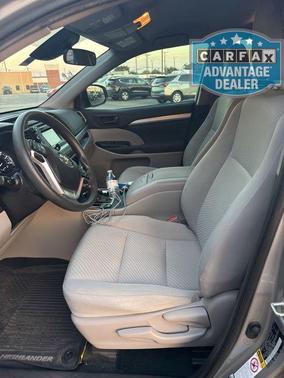 2019 Toyota Highlander LE I4