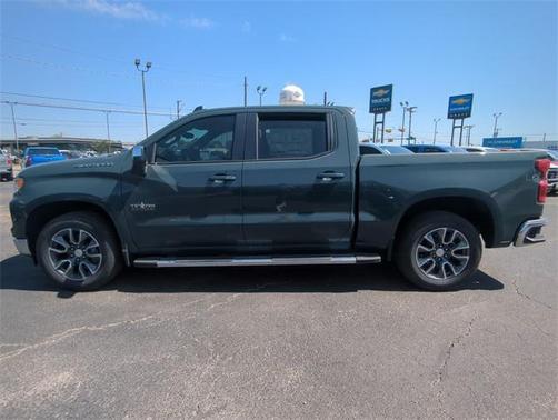 2025 Chevrolet Silverado 1500 LT