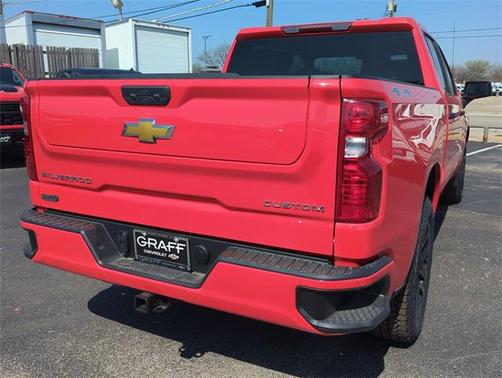 2025 Chevrolet Silverado 1500 Custom