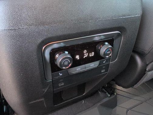 2026 Chevrolet Tahoe 2WD RST