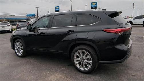 2022 Toyota Highlander Limited