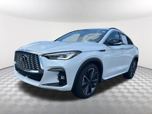 Radiant White 2025 INFINITI QX55 LUXE