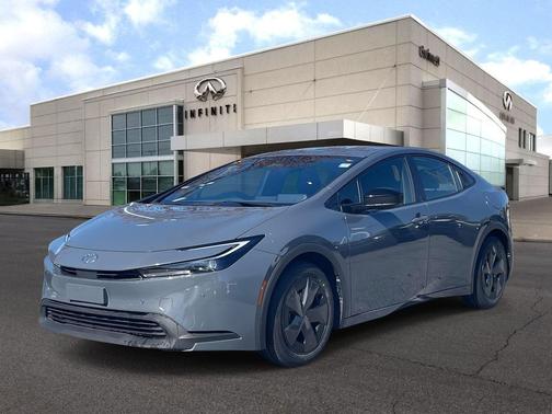 2024 Toyota Prius LE