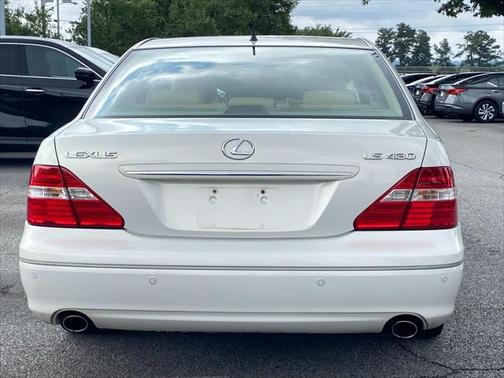 2005 Lexus LS 430 Base