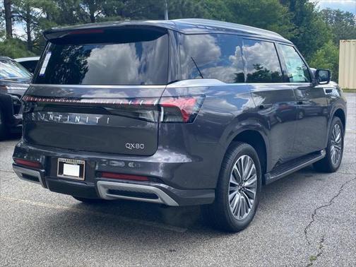 2025 INFINITI QX80 Luxe