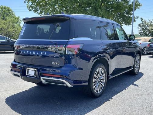 2025 INFINITI QX80 Luxe