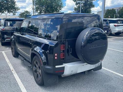 2025 Land Rover Defender 110 P400 S