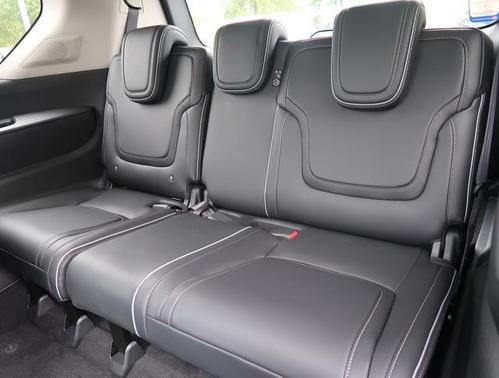 2025 INFINITI QX80 Luxe