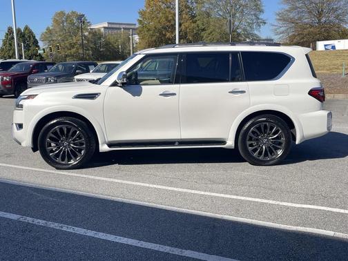 2024 Nissan Armada Platinum 2WD