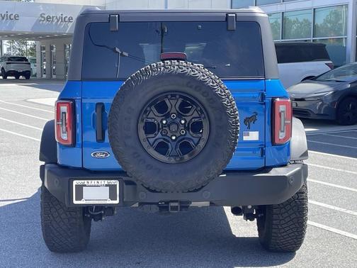 Velocity Blue Metallic 2024 Ford Bronco Wildtrak