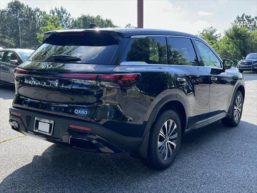 2025 INFINITI QX60 Pure