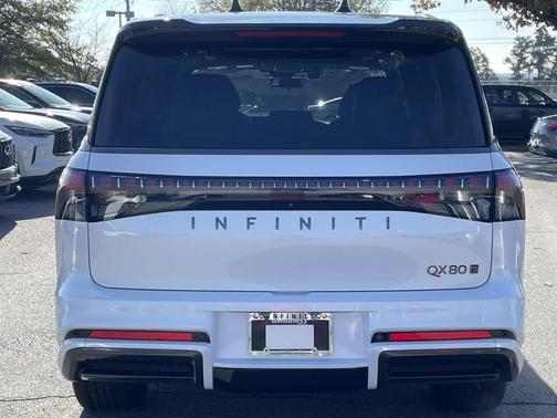 2025 INFINITI QX80 AUTOGRAPH AWD