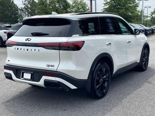 2025 INFINITI QX60 Luxe