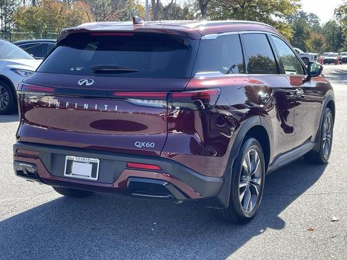 2025 INFINITI QX60 Luxe