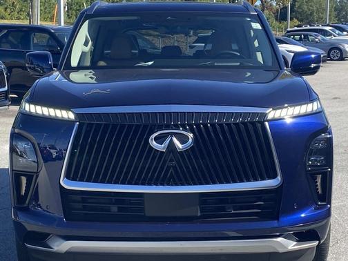 2025 INFINITI QX80 SENSORY AWD