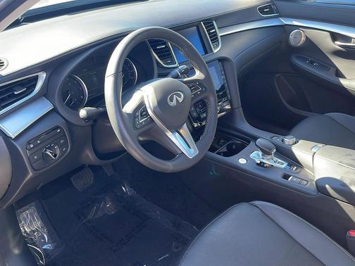2022 INFINITI QX50 ESSENTIAL