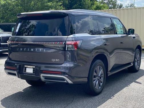 2025 INFINITI QX80 PURE