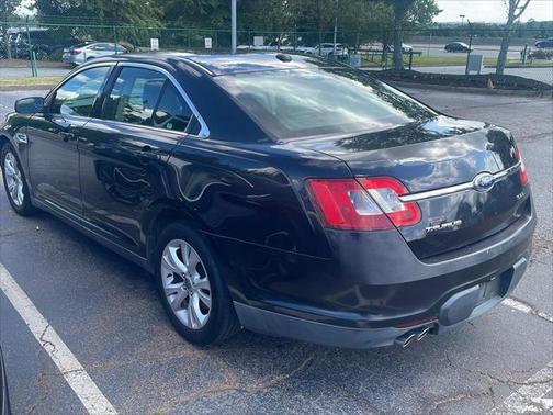2011 Ford Taurus SEL